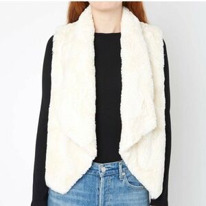 BB Dakota Women's Cream Teddy Vest NWT